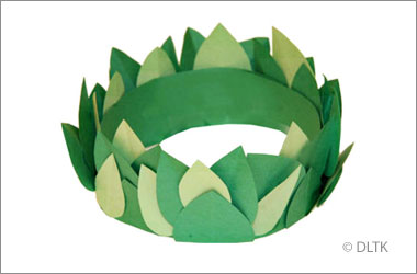 a homemade olive wreath