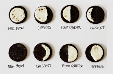 oreo cookies used to show the phases of the moon